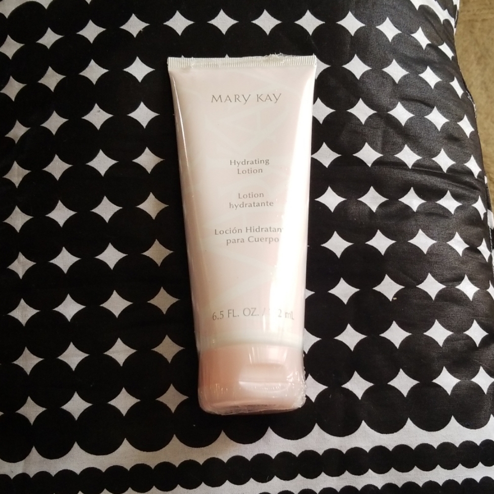 Mary Kay Hydrating Lotion